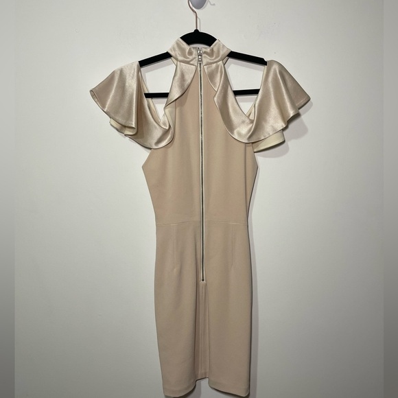 Alice + Olivia Women’s Ebony champagne could shoulder mini dress in size US 2 - Picture 8 of 9